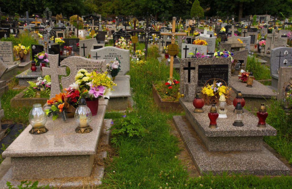 What Are The Basics Of UK Cemetery Regulations
