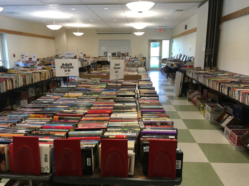 Exploring Library Book Sales: Timing and Tips