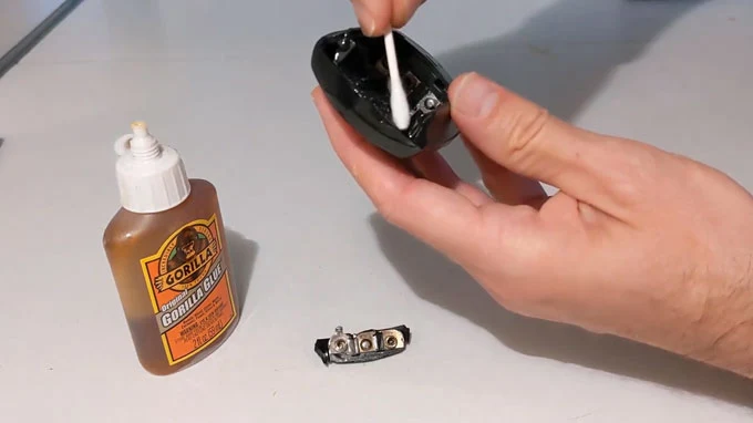 What Are The Steps for Bonding Metal with Gorilla Glue