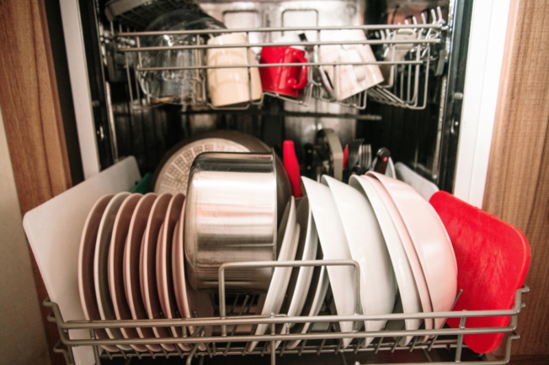 How Long Can Dishes Sit In Dishwasher