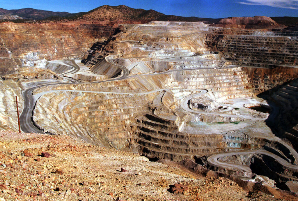 What determines stone quarry output